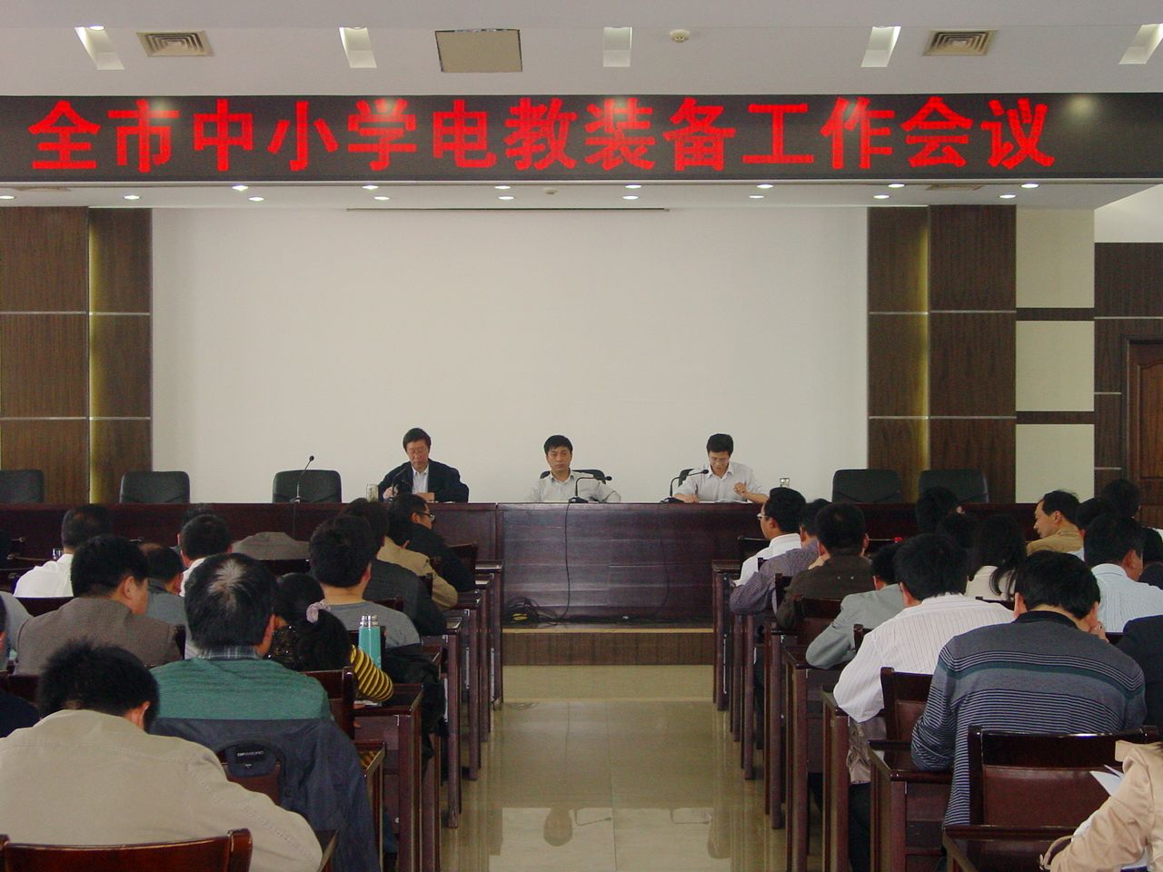 ���K̩�d����С�W늽��b�乤�����h�ɹ����_