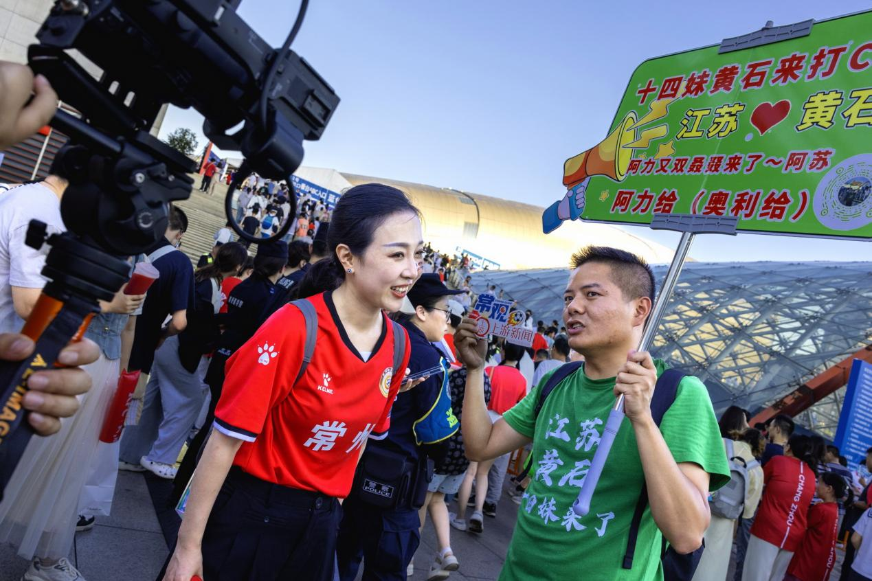 8��16�գ������������悽������Ժ����Sʯ�����ԁ������^ِ������Ⱥ�z